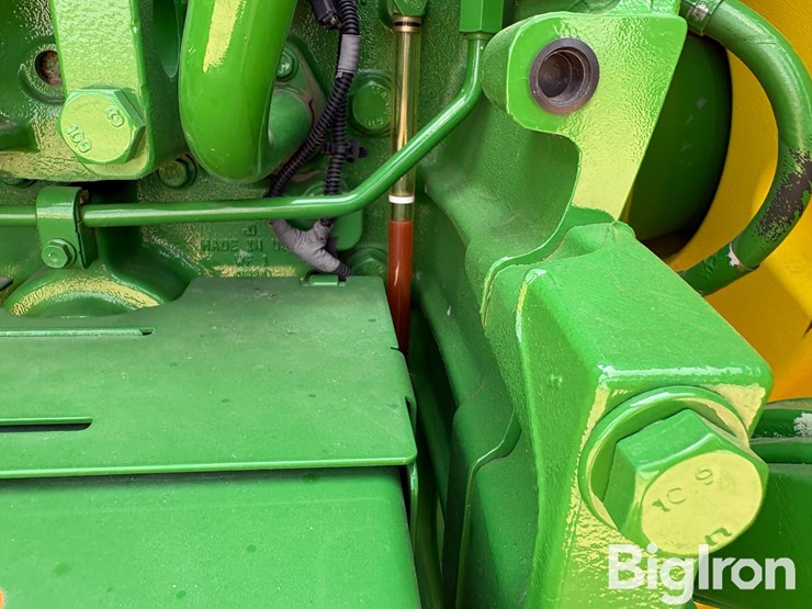 2023-john-deere-8r-280-image-12