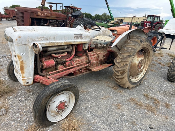 ford-600-image-3