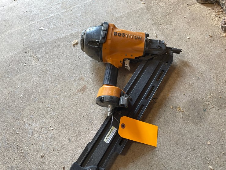 #10158-•-bostitch-pneumatic-nail-gun-image-2