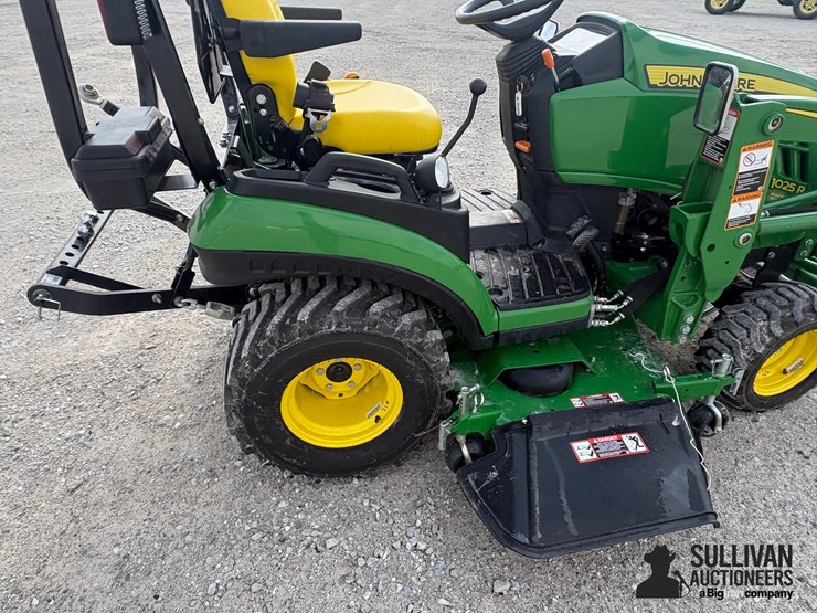 2020-john-deere-1025r-image-19