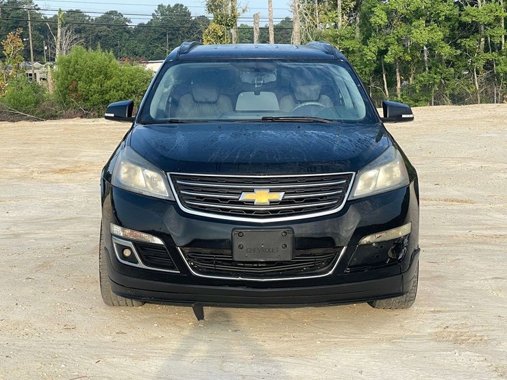 2017-chevrolet-traverse-image-5