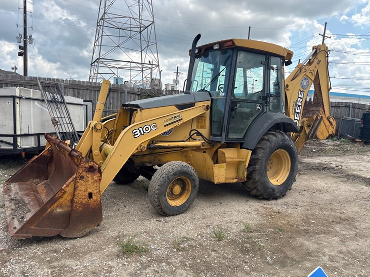 2005-deere-310g-image-1