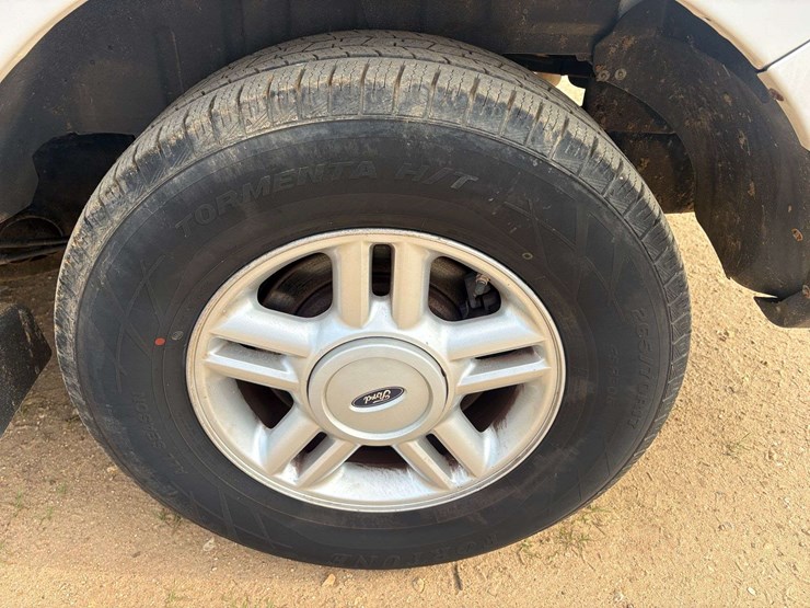 2005-ford-expedition-image-7