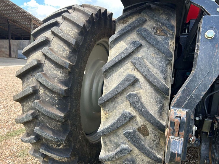 2012-case-ih-magnum-315-image-23