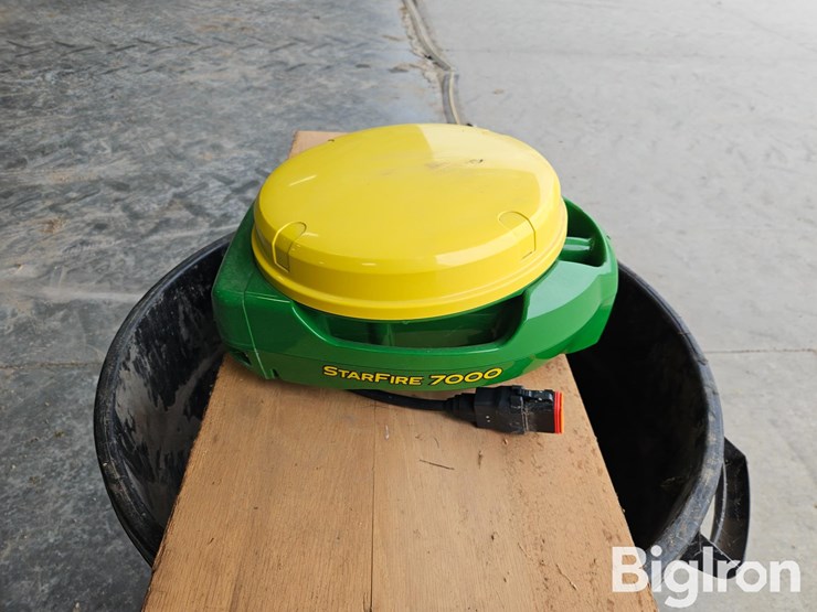 2023-john-deere-7000-image-2
