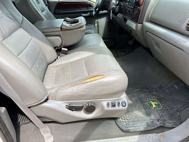 2005-ford-f350-image-44