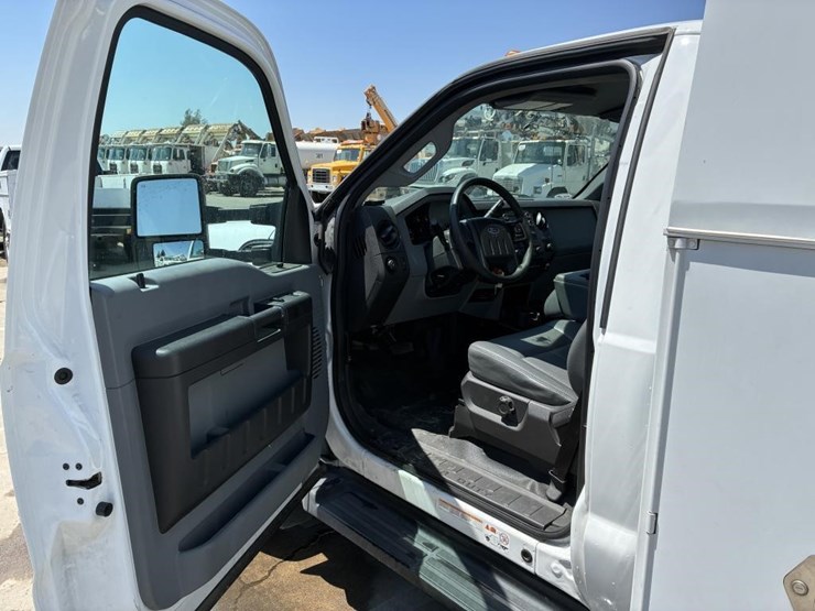 2015-ford-f450-sd-image-18
