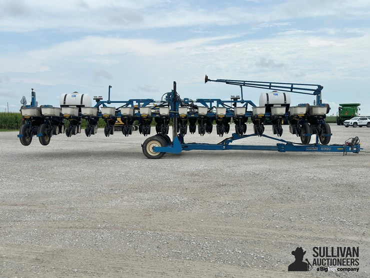 2008-kinze-3600-image-4