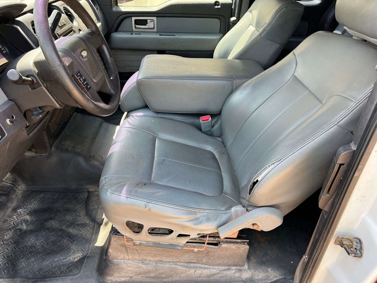 2011-ford-f150-image-28