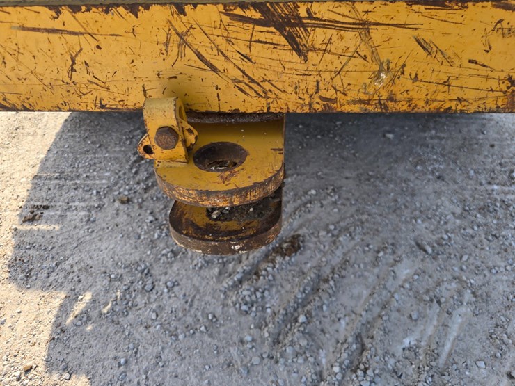 caterpillar-953d-image-58