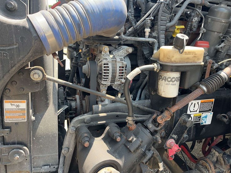 2022-kenworth-t680-image-40