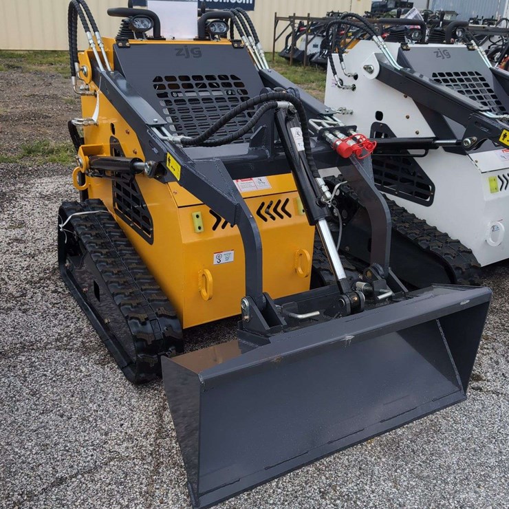 ZJG Mini Skid Steer Loader ZJ-380 (Yellow) - 15HP