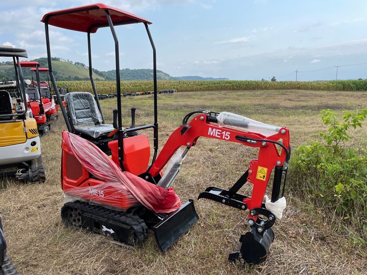 #9723-•-alistair-mini-excavator-image-3