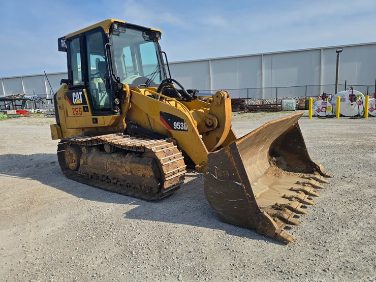 caterpillar-953d-image-21