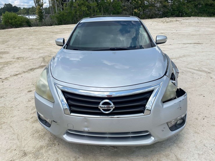 2015-nissan-altima-sv-4-door-sedan-(163,832-miles)-image-5