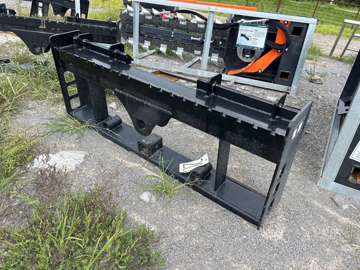 #20-•-pallet-fork-/-hay-spear-frame-for-skid-steer-image-1