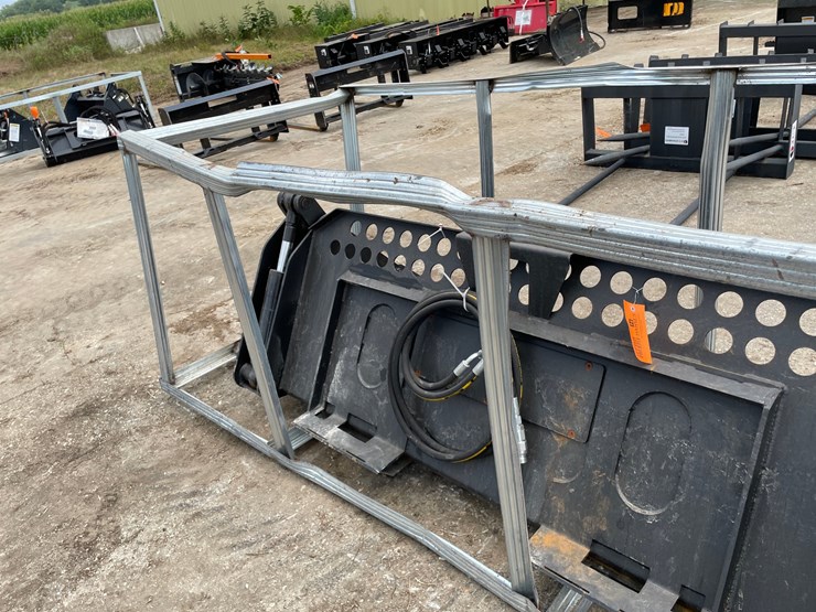 #9788-•-pabreak-72"-skid-steer-4-in-1-bucket-attachment-image-4