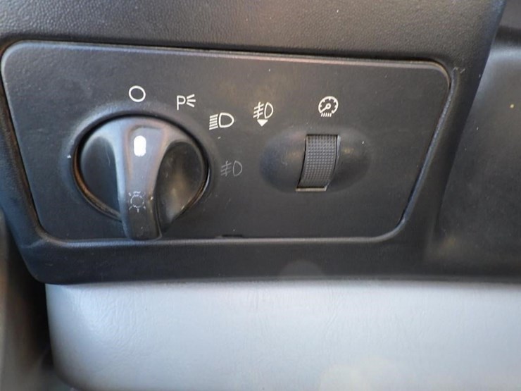 2002-ford-f250-image-38