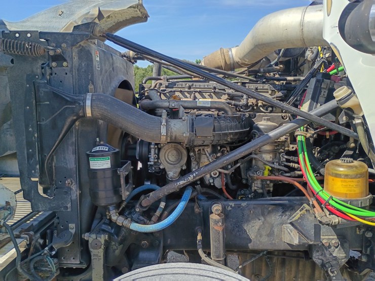 2014-western-star-4900-image-17
