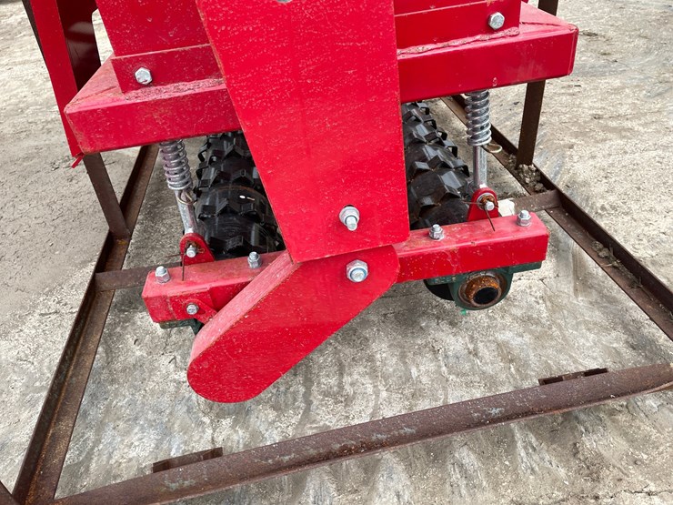 #9794-•-agt-no-till-seeder-attachment-image-9