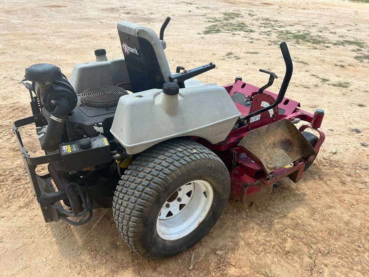exmark-lazer-z-48”-zero-turn-mower-(1,120-hours)-image-3