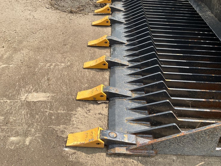 #9796-•-landhonor-72"-skid-steer-rock-bucket-attachment-image-7