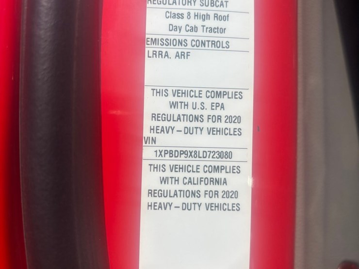 2020-peterbilt-579-image-22