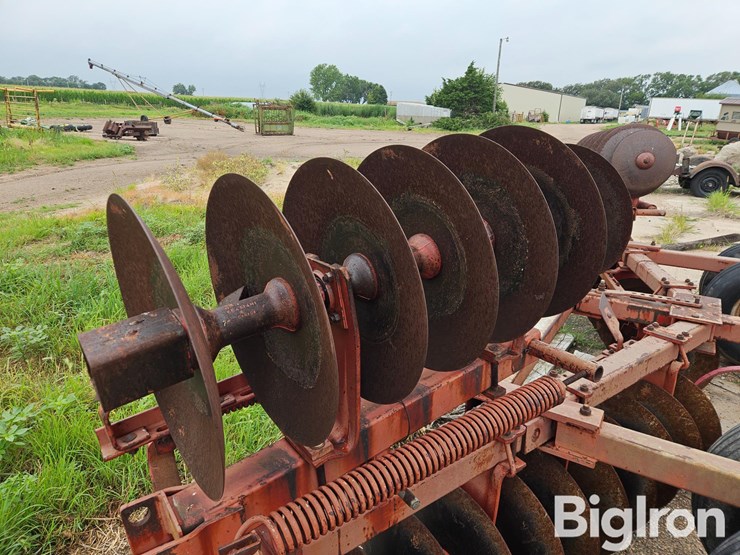 massey-ferguson-620-image-18
