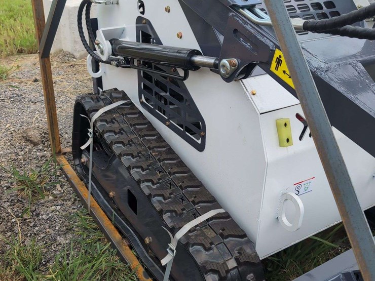 zjg-mini-skid-steer-loader-zj-380-(white)---15hp-image-2