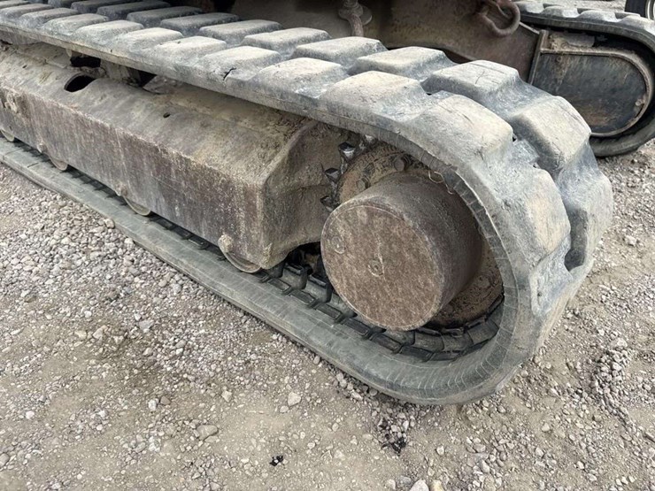 2008-yanmar-vio35-image-11