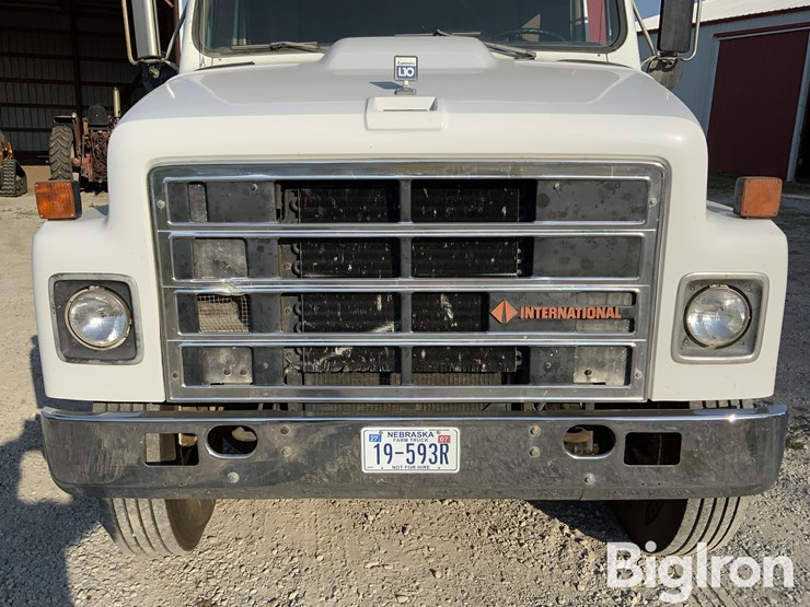 1987-international-s2300-image-10