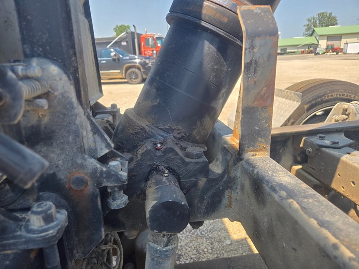 2019-kenworth-t880-image-44