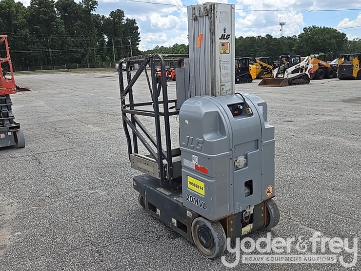 2017-jlg-20mvl-image-3