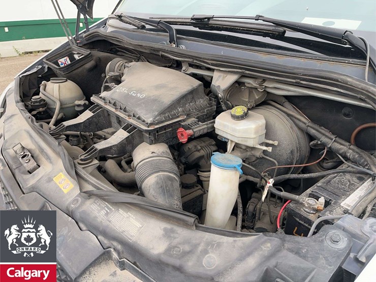 2012-mercedes-benz-sprinter-3500-image-24