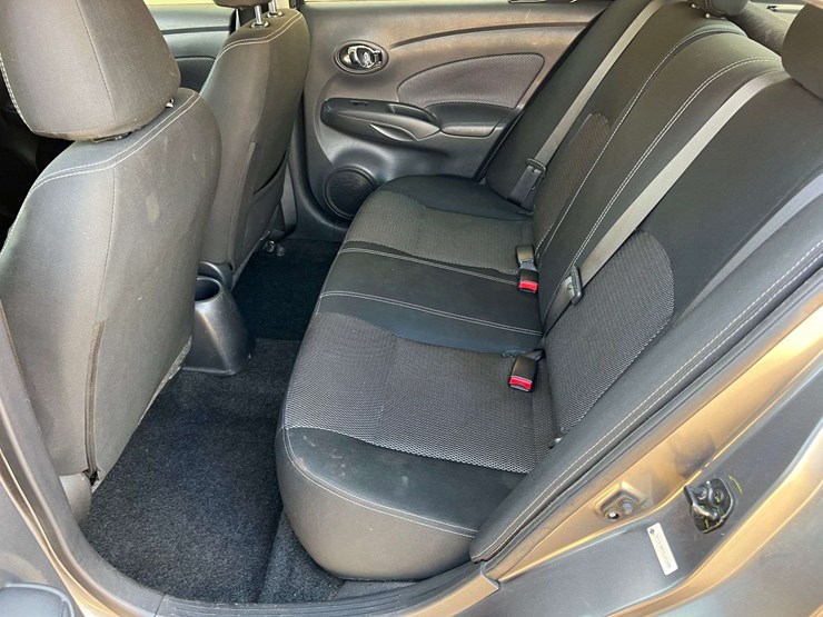 2019-nissan-versa-(99,073-miles)-image-32