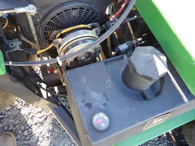 john-deere-800-image-16