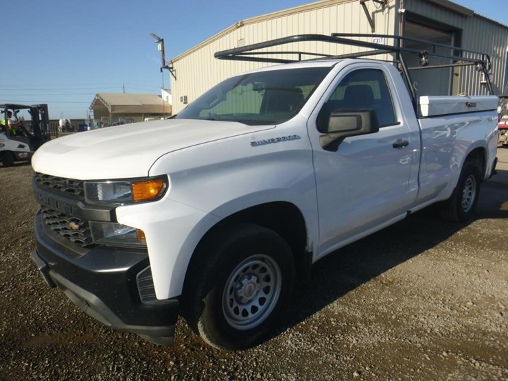 2019-chevrolet-1500-image-1
