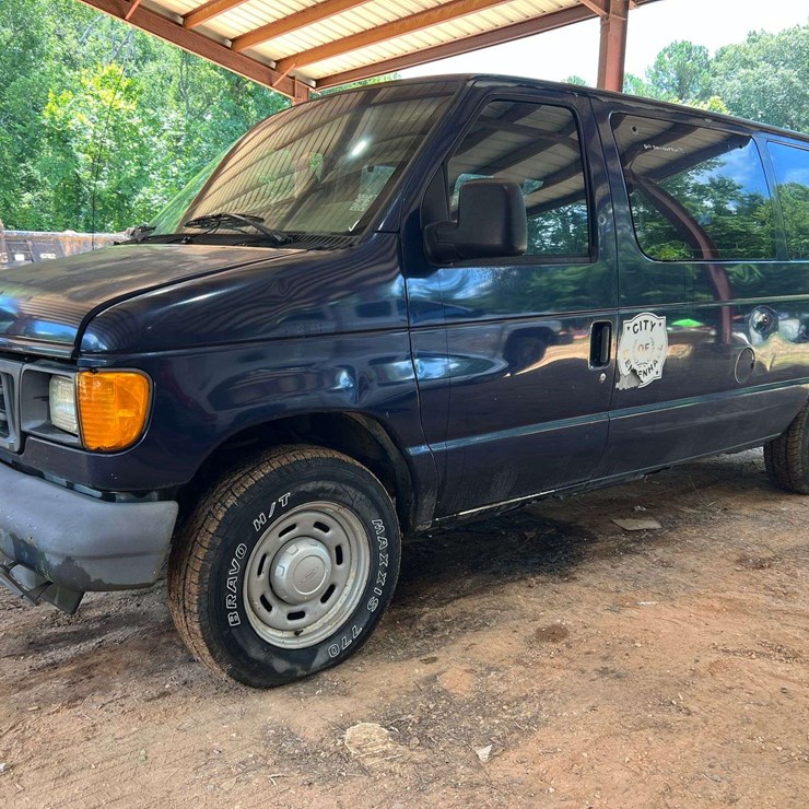 2006 FORD E150