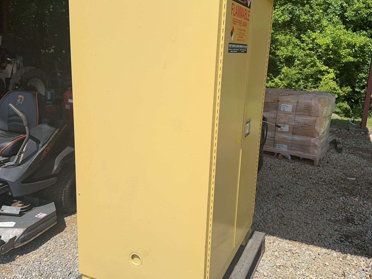 unused-secure-all-a-190-flame-resistant-cabinet-image-3