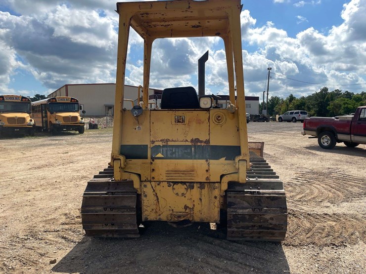 caterpillar-d4c-image-6