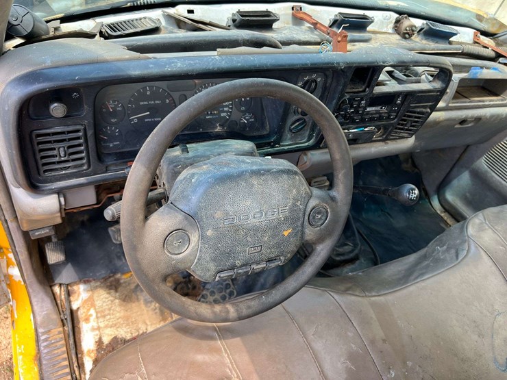 1995-dodge-ram-3500-image-23