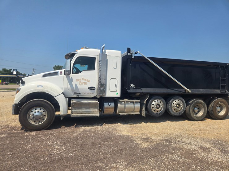 2019-kenworth-t880-image-6