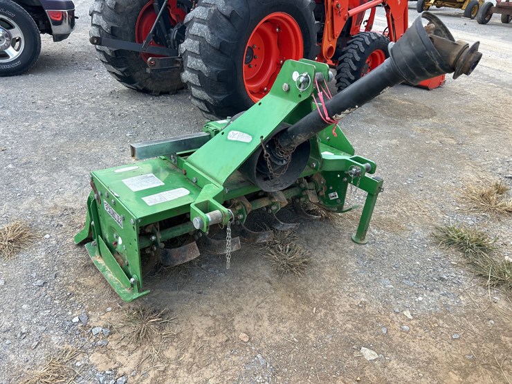 john-deere-2305-image-15