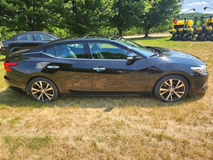 #2809-•-2016-nissan-maxima-sl-(has-wi-title)-image-4