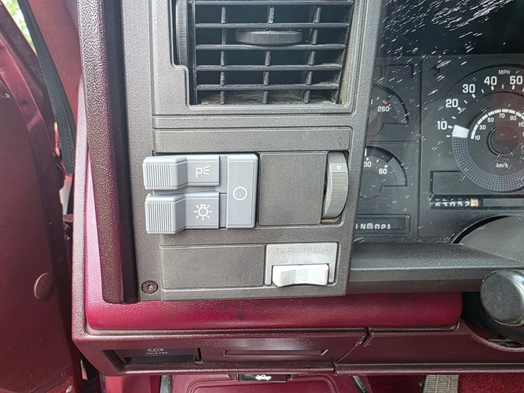 1988-chevrolet-350-image-31