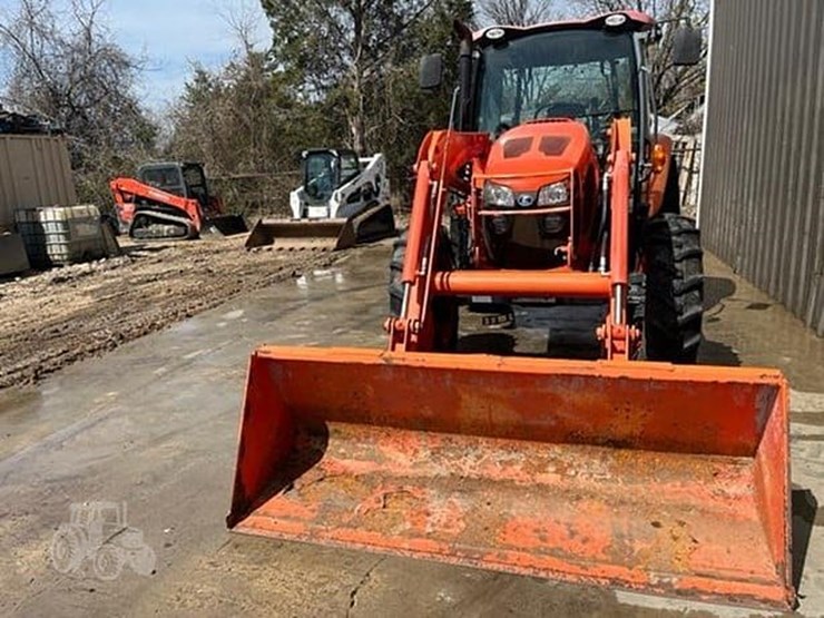 2015-kubota-m5-111d-image-7