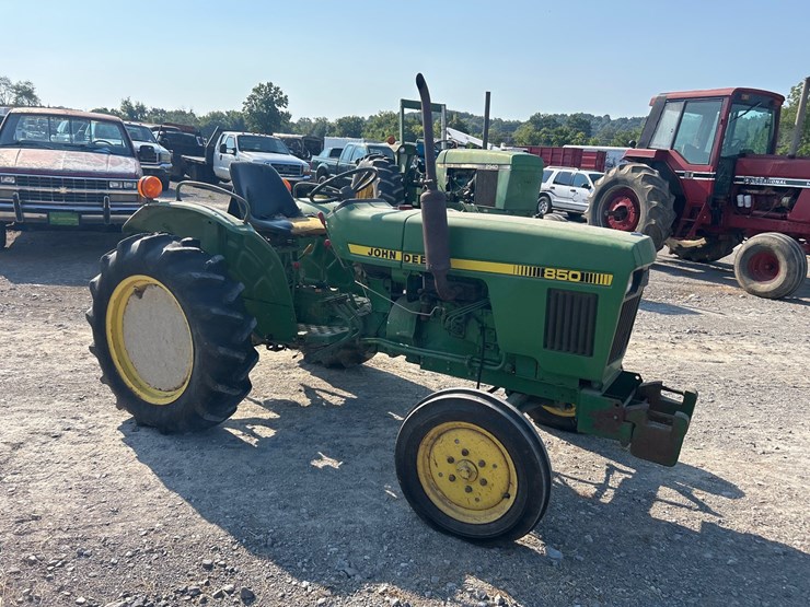 john-deere-850-image-4