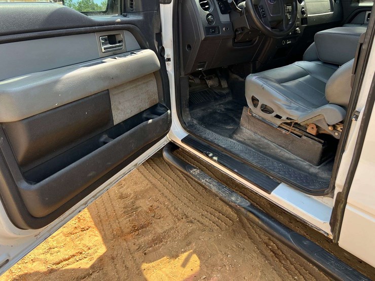 2011-ford-f150-image-27