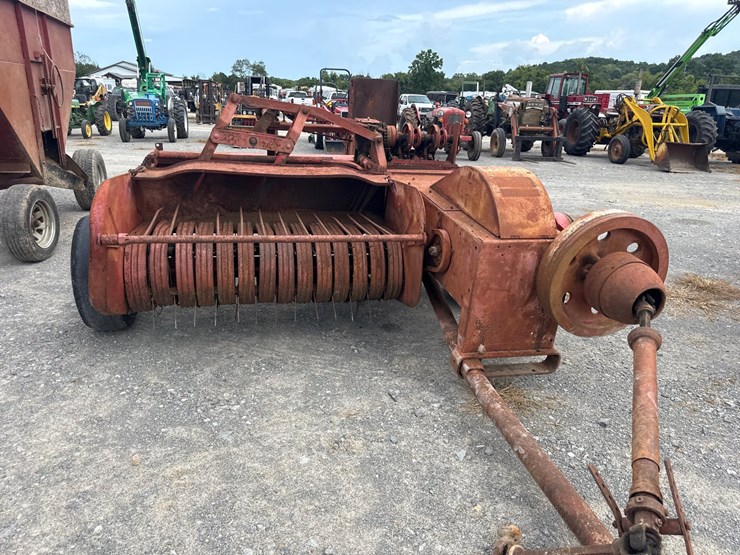 massey-ferguson-10-image-2