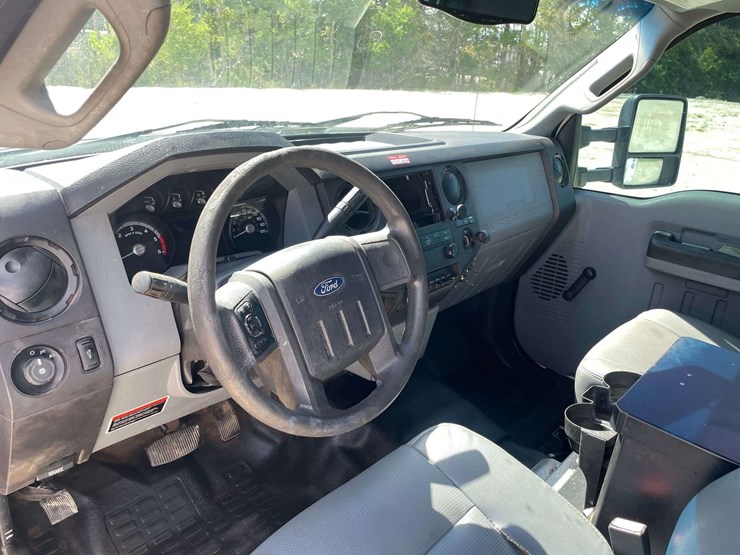2012-ford-f450-image-11